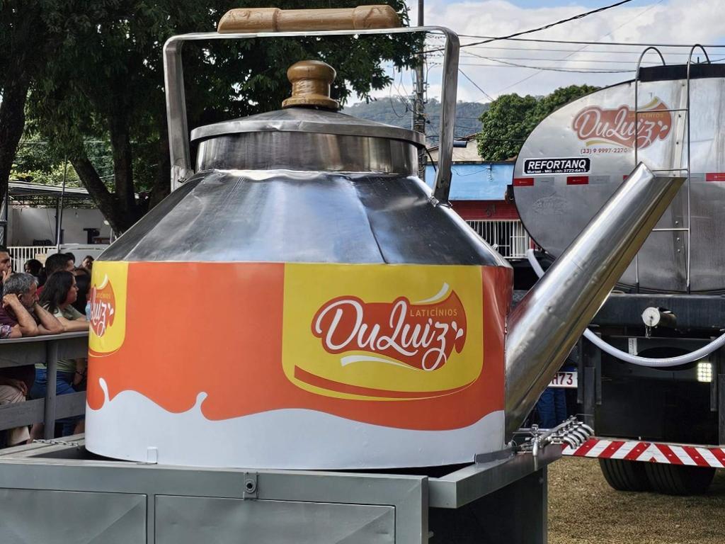 Chaleira com a queimadinha, que atingiu 1.960 litros