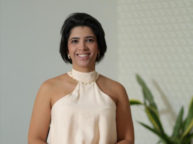 A pediatra Naiara Ferreira reforça a necessidade de amamentar o bebê e seus benefícios 