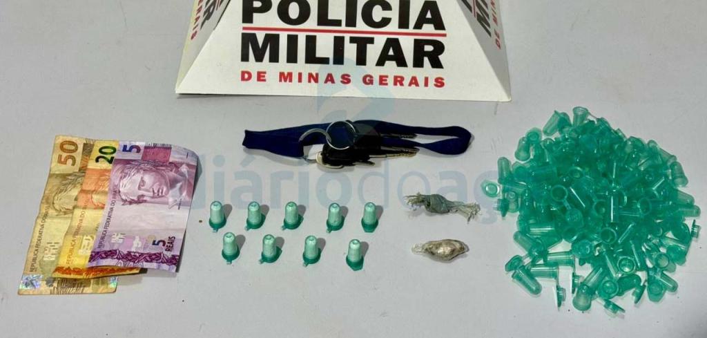 Materiais apreendidos com membros da quadrilha 