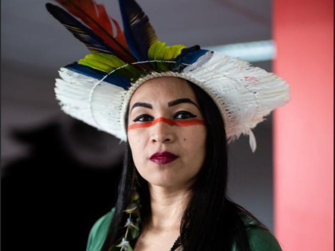 Auritha Tabajara, cordelista indígena, participa do 16º SLVA