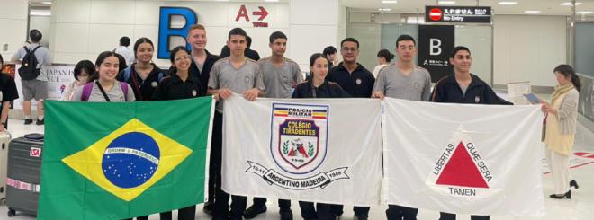 Delegação de escolas públicas de Minas Gerais brilha na AIMO 2025 e conquista quatro medalhas de bronze