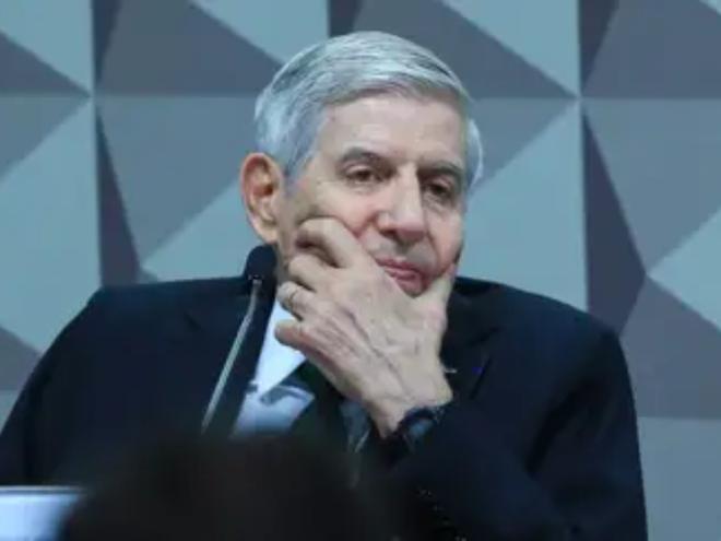General, Augusto Heleno durante depoimento na CPMI do golpe no Congresso Nacional 