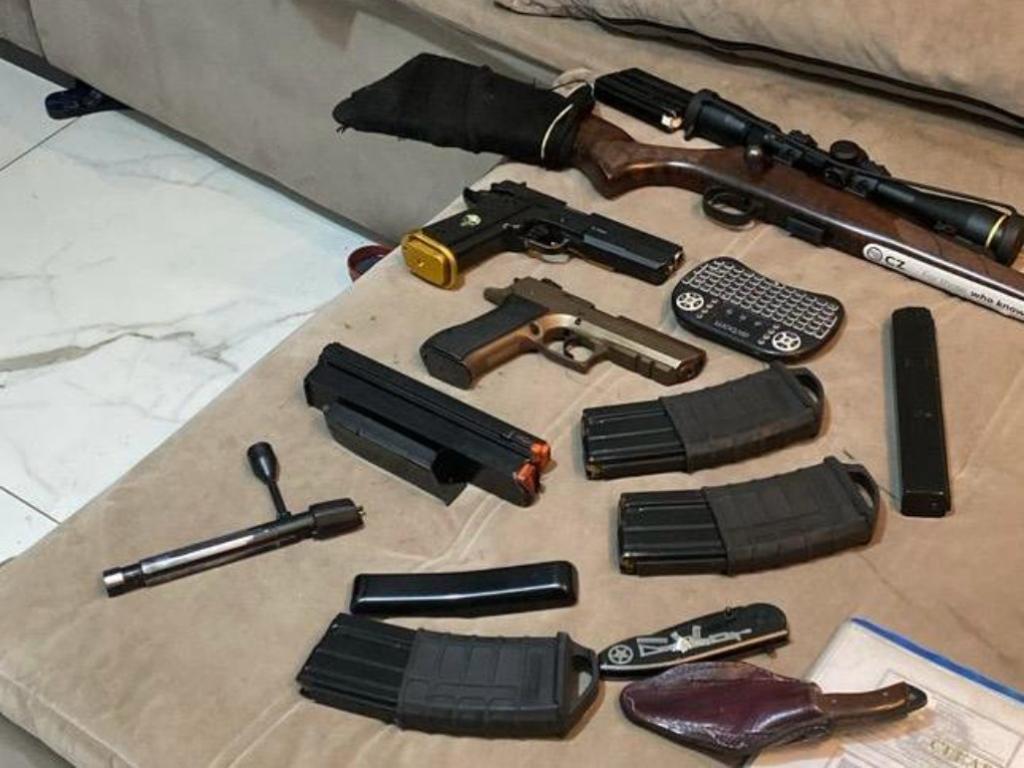 Levantamentos indicam que armas e munições eram comercializadas tanto para criminosos quanto para pessoas com registros válidos de armas de fogo