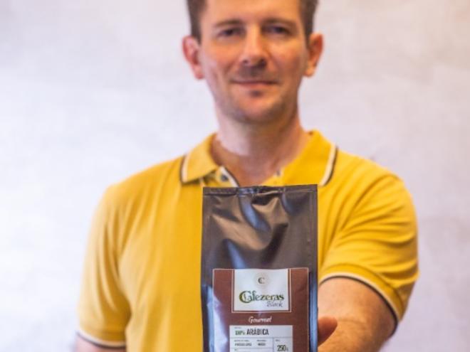 Vinícius de Araújo Lopes, da Cafezeras Cafés Especiais, afirmou que não houve redução no consumo do café especial