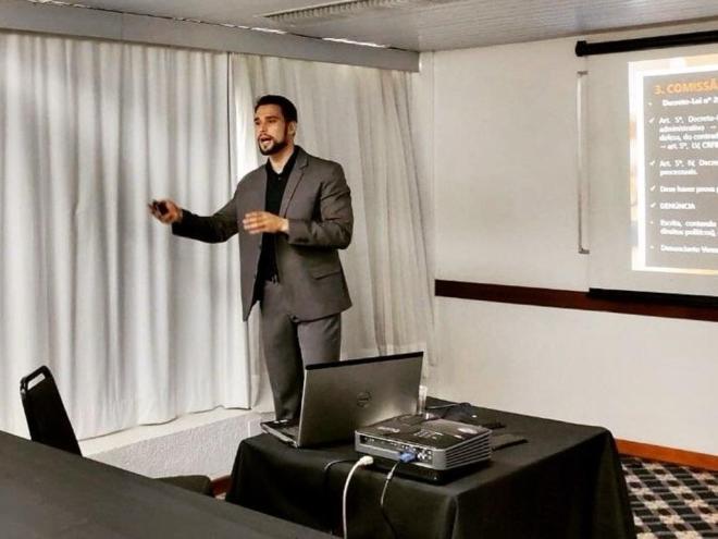 Yuran Castro é advogado, militante na área do Direito Público 