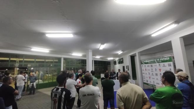 Presidentes dos clubes filiados à liga marcaram presença para votarem
