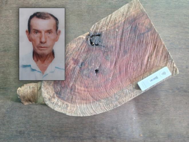 Francisco Cândido Lourenço, 84 anos, foi assassinado com este pedaço de madeira 