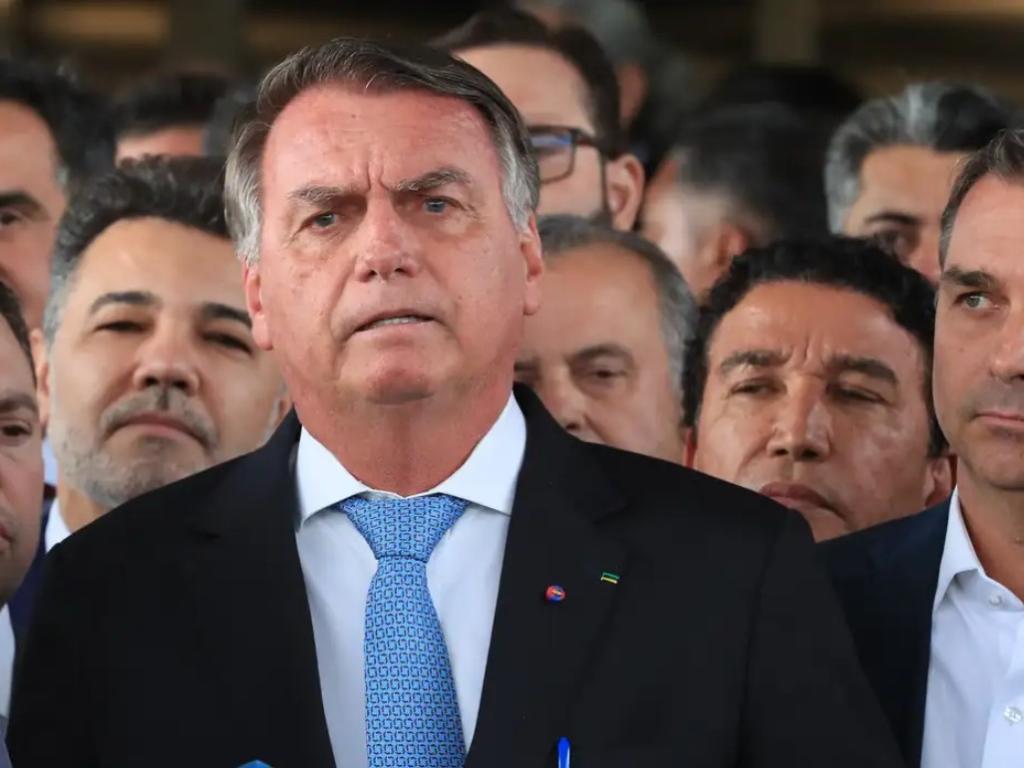 Ex-presidente Jair Bolsonaro durante declaração a imprensa após virar Réu no STF. Foto: Lula Marques