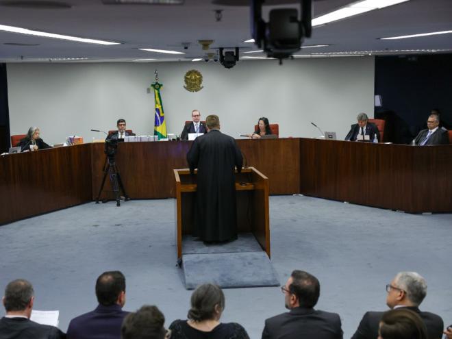 Julgamento do ex-presidente começou esta semana e deve ser concluído no dia 12 de setembro