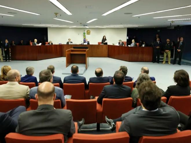 Cristiano Zanin marcou sessões extra para quinta-feira (11)