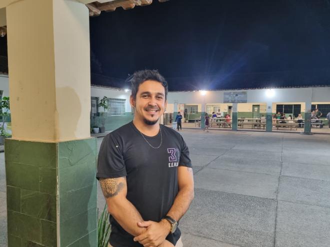 Professor fala sobre as dificuldades e desafios dos alunos da EJA 