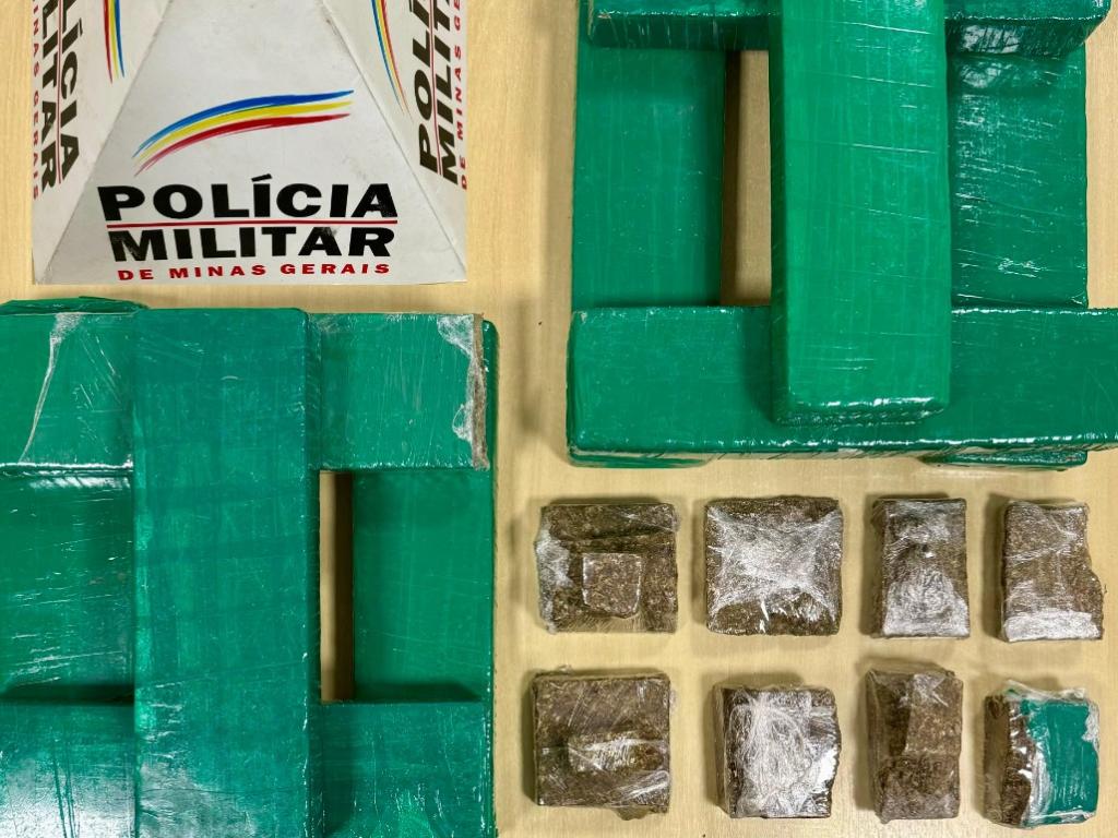 Barras e porções de maconha foram apreendidas em Ipatinga 
