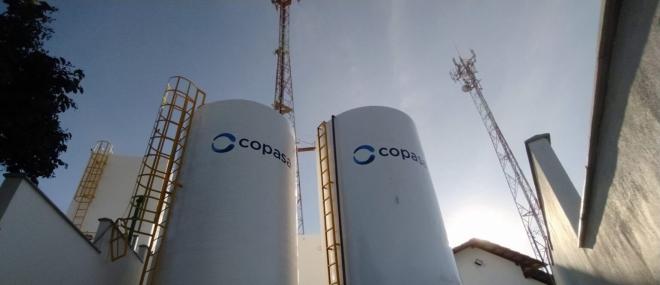 Os principais pontos negativos da privatização da Copasa: aumento das tarifas de água e esgoto, a perda do caráter de direito social do saneamento para se tornar uma mercadoria, ameaça à universalização dos serviços, especialmente para populações mais vulneráveis