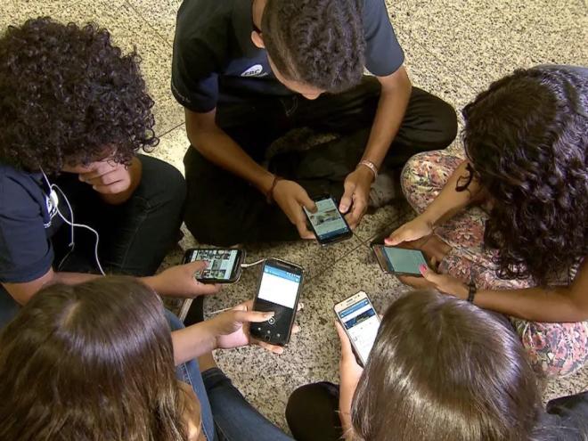Adultização pode acarretar dificuldade de concentração e ansiedade entre crianças e adolescentes