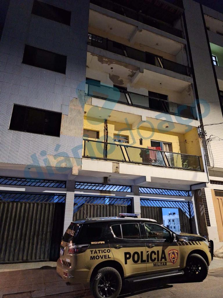 Crime é apurado na noite desta quinta-feira em um prédio na rua Tabajaras, no alto do Iguaçu 