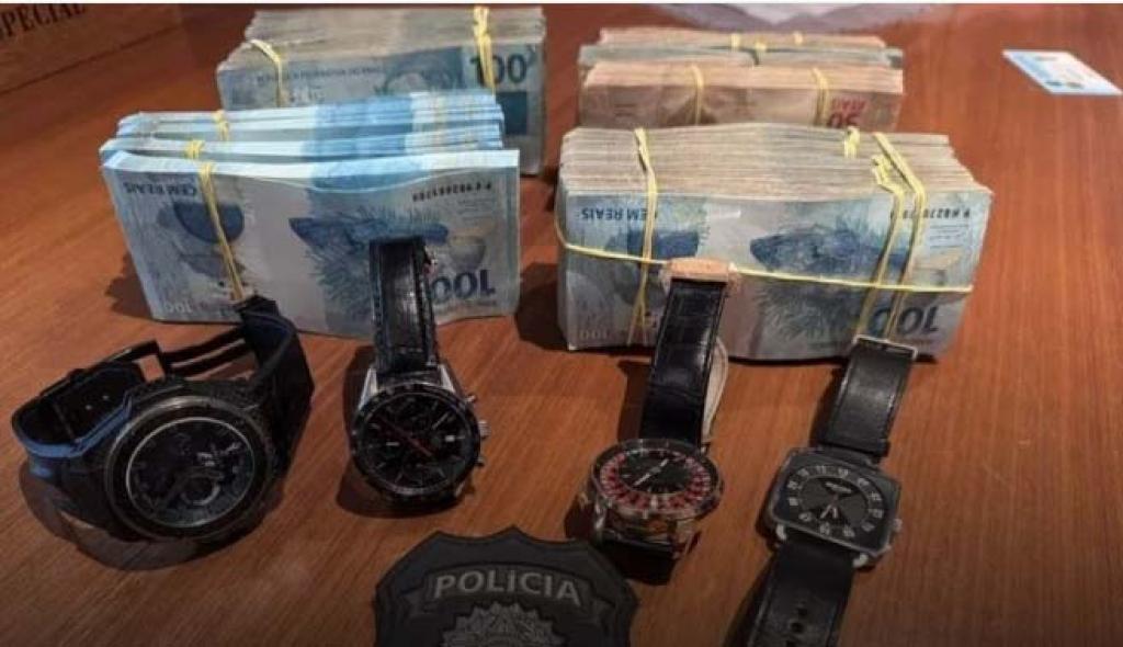 Dinheiro e relógios de alto valor estão entre os bens apreendidos pela PF 