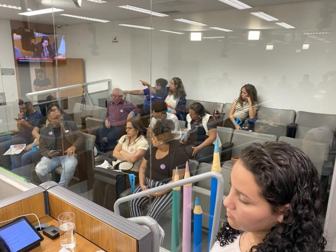 Evento reuniu público interessado na retomada das obras, vereadores, secretários e o procurador do município de Santana do Paraíso