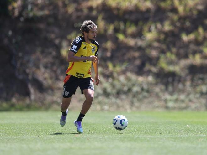 Gustavo Scarpa é um dos titulares absolutos do Galo