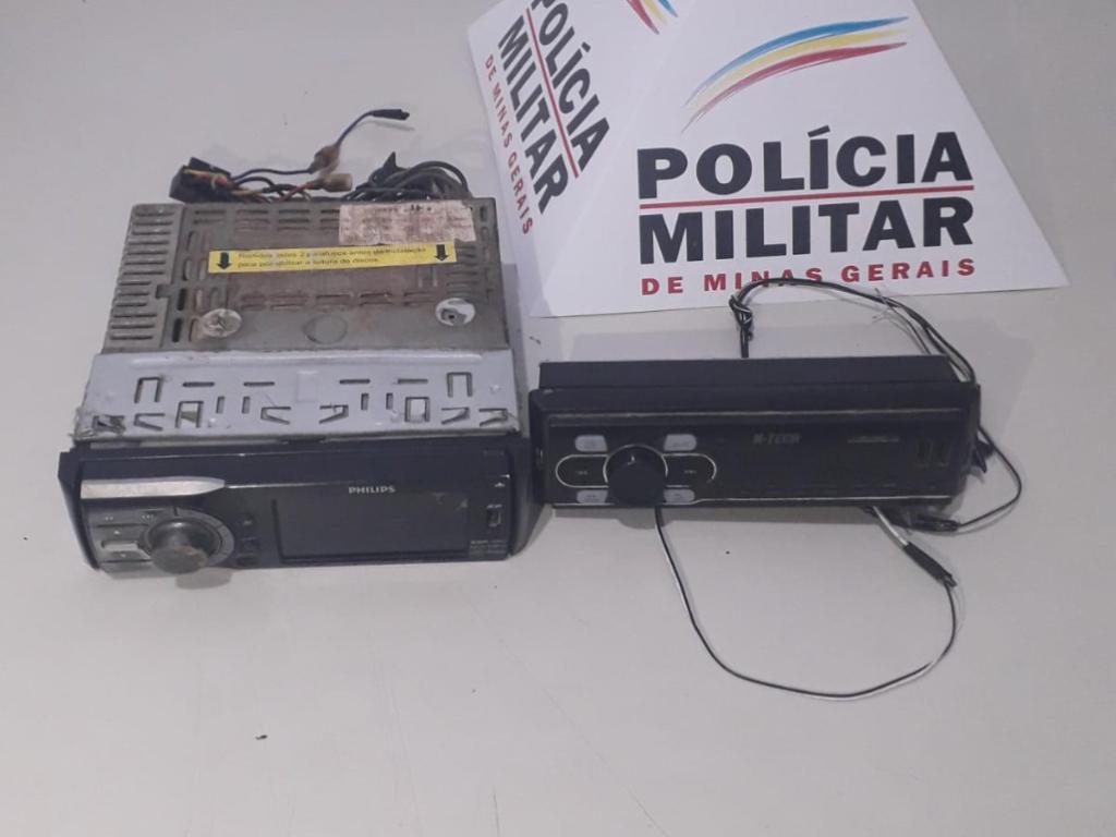 Equipamentos recuperados por policiais militares com dois ladrões que agiram no Canaã 