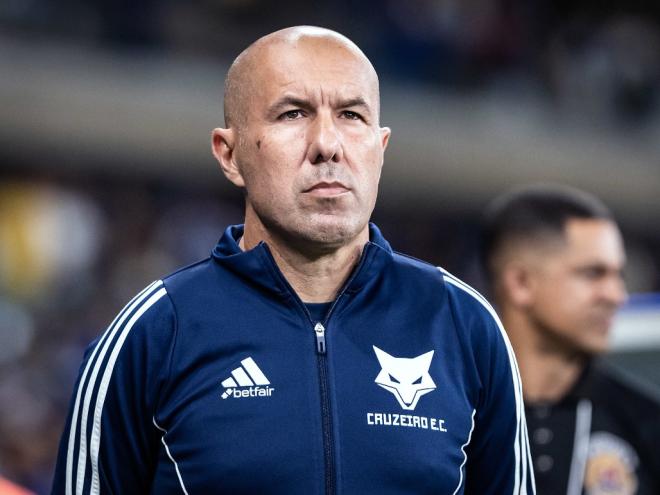 Leonardo Jardim vai tentar manter o bom rendimento do time fora de casa