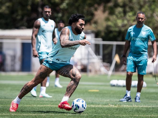 Com Kaio Jorge suspenso, Gabriel pode iniciar o jogo entre os titulares
