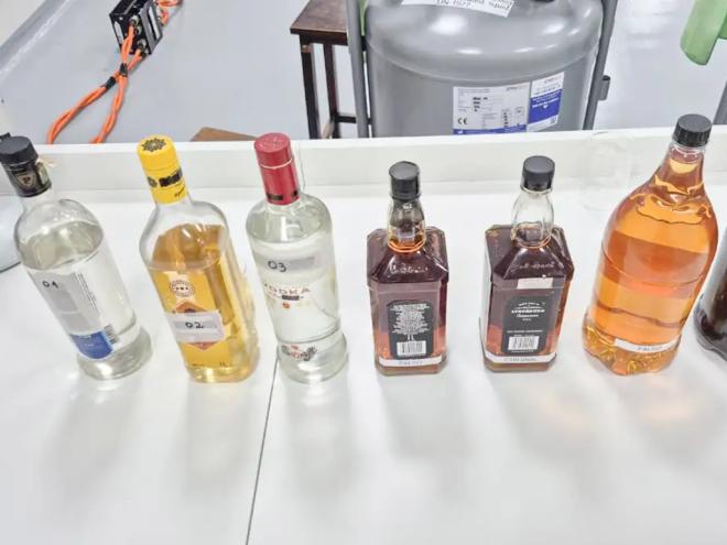 Recomendação: evite consumir bebidas sem comprovação de origem