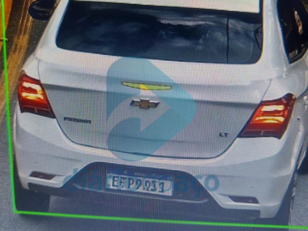 Polícia procurava a dupla que circulava entre as cidades do Vale do Aço nesse Chevrolet Prisma