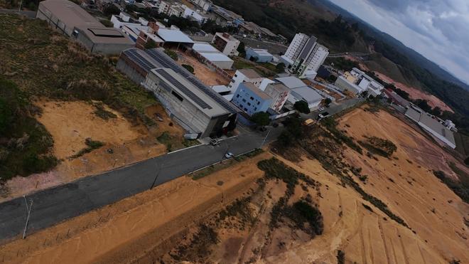 Vista aérea do terreno doado pela prefeitura de Santana do Paraíso