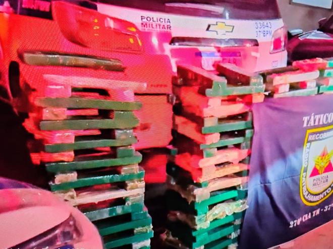 O homem alegou que a droga seria levada para a cidade de Ipatinga