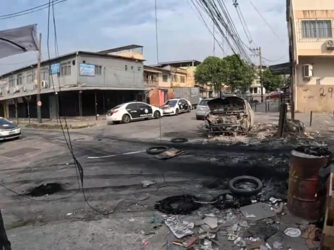 Entre os mortos no confronto estão policiais civis e do Bope