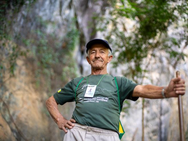 Evaristo, guardião, conhece cada pedacinho do parque arqueológico