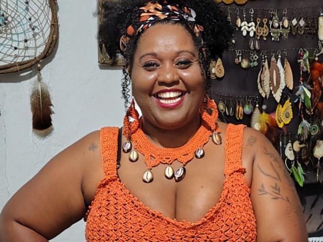 A artesã Jaqueline Carla, do bairro Bom Jardim, é quem está por trás do evento 