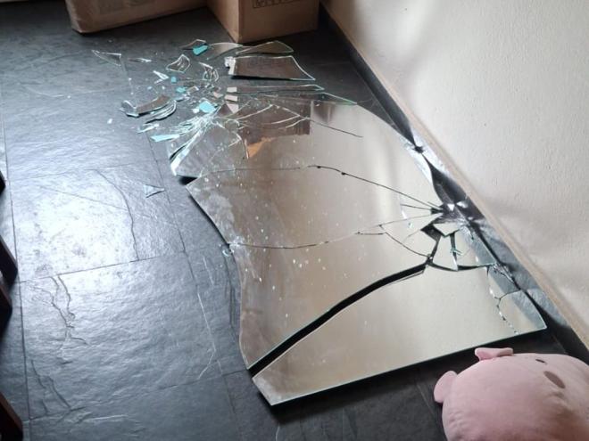 Segundo o depoimento, o investigado também afirmava que destruiria os pertences da vítima - conduta que, conforme relatado, já havia começado no dia anterior