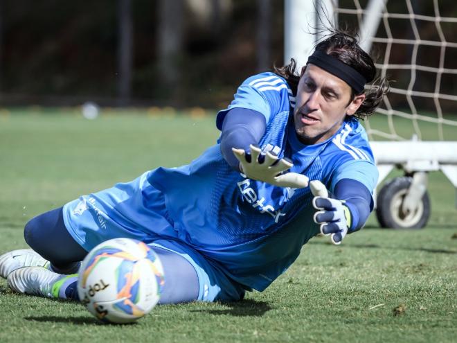 O time do goleiro Cássio vai enfrentar o Botafogo no Mineirão