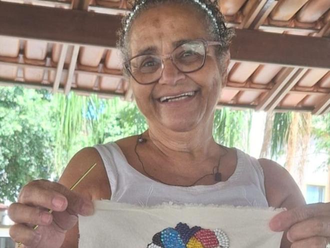 Durante a oficina, cada participante poderá criar um bordado 