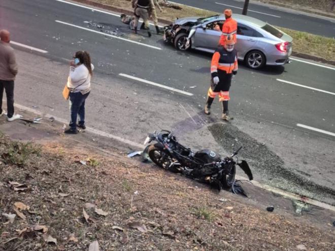 Condutor do Honda Civic trafegava pela BR-381, na contramão nesse trecho do bairro Iguaçu, quando atingiu motociclista que trafegava no sentido ao bairro Ferroviários 