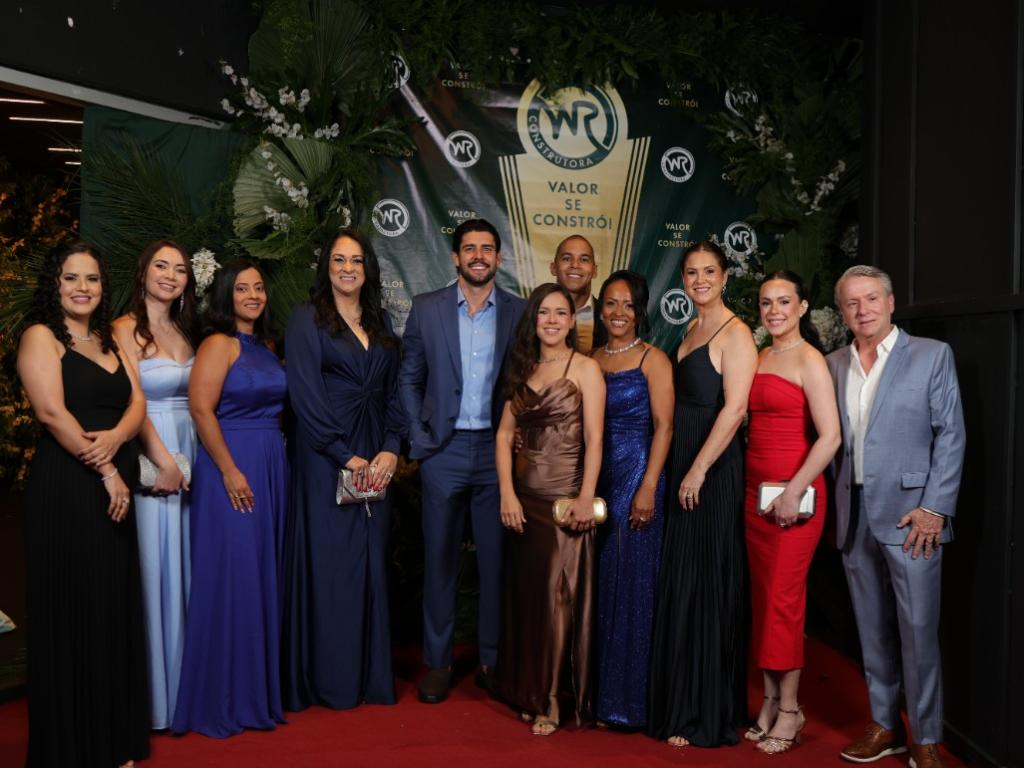 Equipe de corretores liderada por Pedro Donato na premiação Valor se Constrói