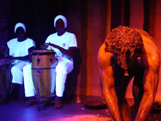 A peça é centrada no ''pretagonismo'' e na cultura afro-brasileira