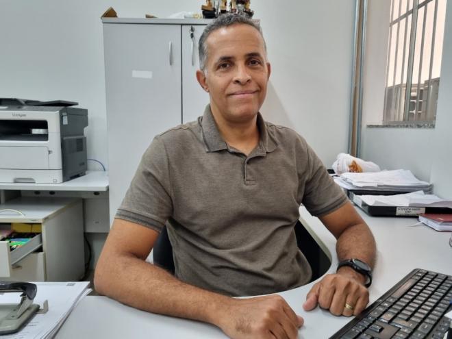 Chefe do cartório eleitoral em Ipatinga explica benefícios da biometria e convida população a fazer o cadastro