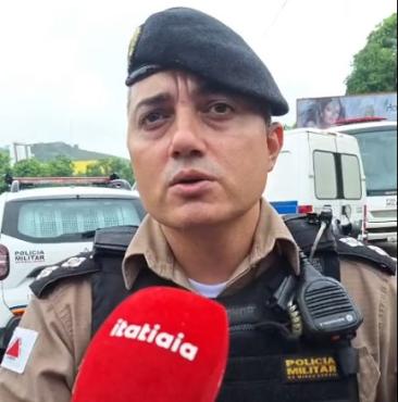 O capitão PM Moura explicou que foram cumpridos dez mandados de prisão no aglomerado e confirma que PM permanecerá no local 