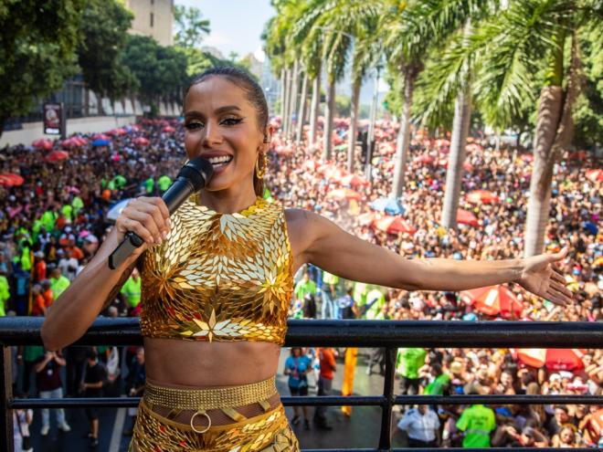 A cantora Anitta é atração garantida na programação