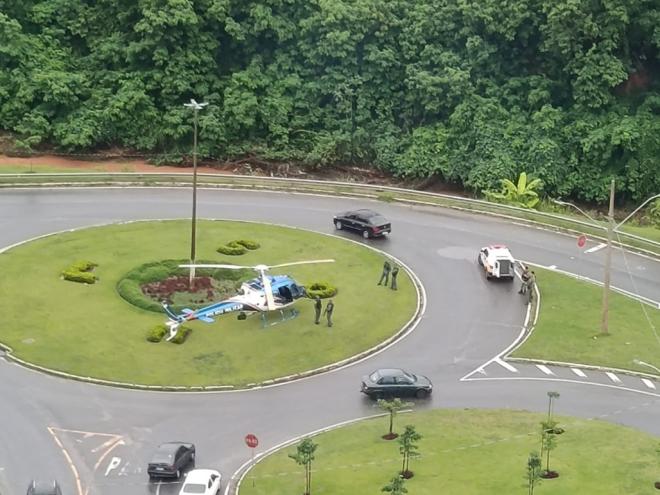 Além de viaturas e mais de 130 policiais em solo, os envolvidos na operação contaram com apoio aéreo 
