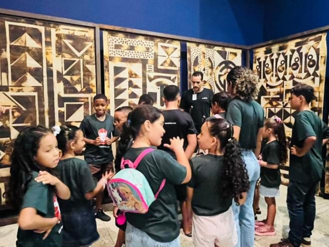 Objetivo é aproximar o público das exposições em cartaz