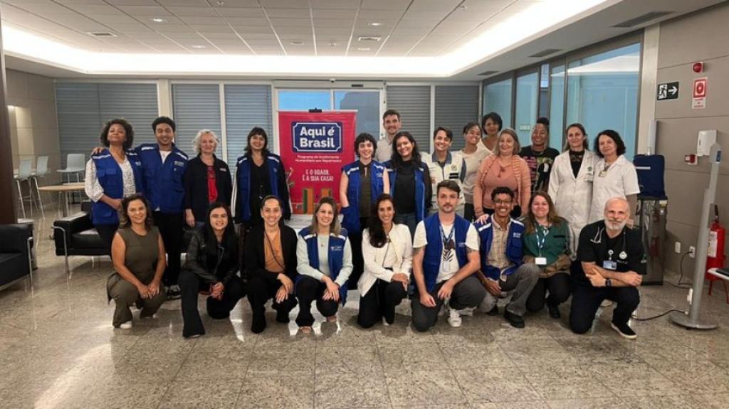 Em Confins, equipe de acolhida a 93 brasileiros repatriados dos Estados Unidos. Foto - Macedo/MDHC