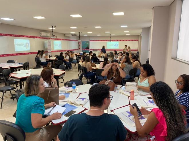 O encontro foi direcionado para ACSs, enfermeiros, médicos e acadêmicos de Medicina e Enfermagem