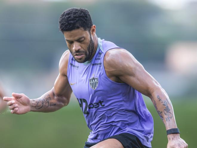 Hulk retorna ao time titular nesta quarta, após atuar menos minutos no último sábado
