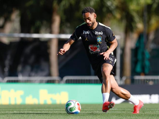 Matheus Cunha será um dos quatro homens de frente da seleção brasileira