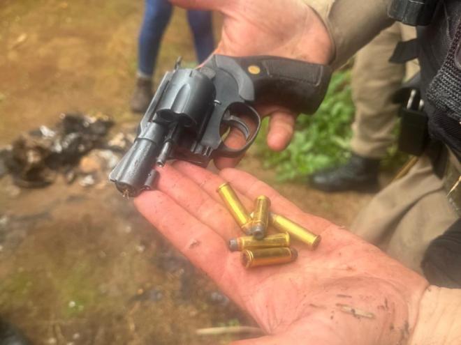 Arma possivelmente usada no atraque a produtores rurais em Santa Margarida 