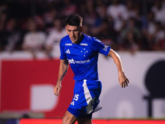 O técnico Artur Jorge vai comandar a Raposa no Equador