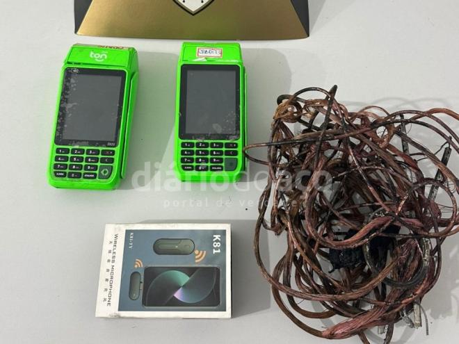 Materiais foram recolhidos com um dos envolvidos no arrombamento e invasão frustrada de clínica, no Centro